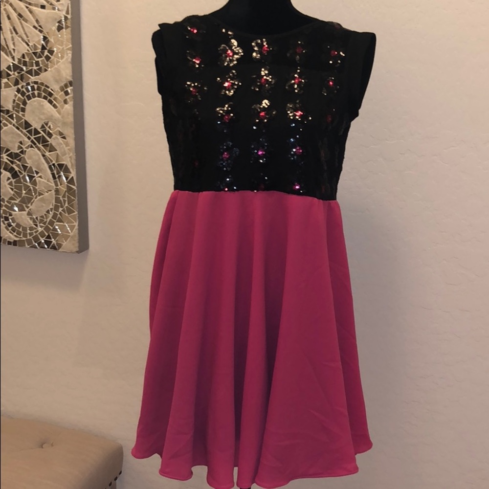 Black sequence flower top & pink dress